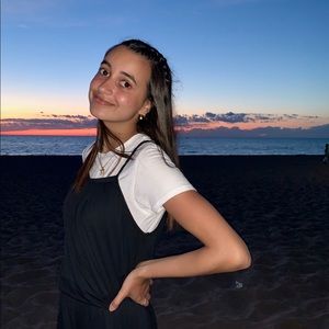 Meet your Posher, Emily